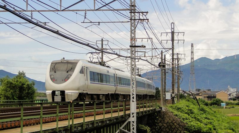 JR西日本サンダーバード急行列車