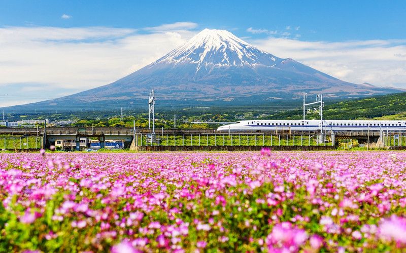 Why Travel to Japan? 20 Best Reasons to Visit it | JRailPass